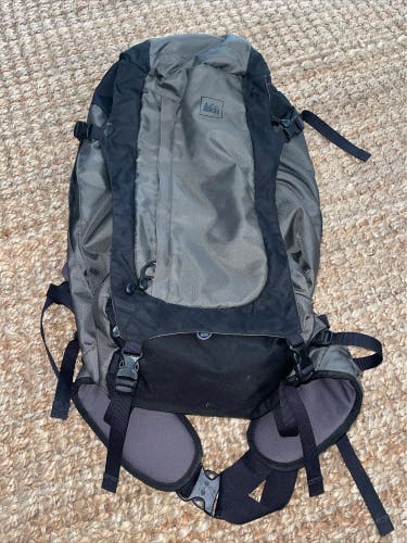 REI Co Op Hiking Backpack Men's Used