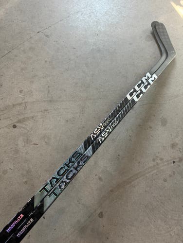 2 Pack NHL Tavares New Senior CCM Left Hand 90 Flex P90TM Pro Stock Jetspeed FT6 Pro Hockey Stick