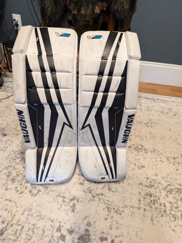 Used 26" Vaughn Velocity V9 Goalie Leg Pads