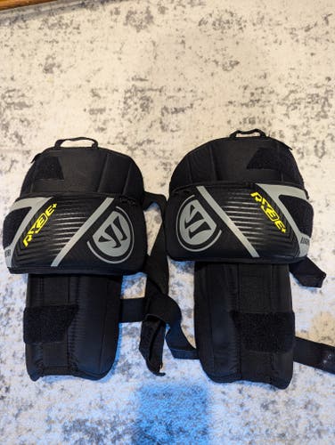 Used Warrior Knee pads like new RX3E+