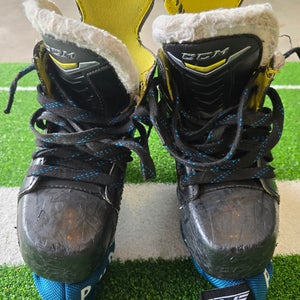 Used Youth CCM Tacks YOUTH Hockey Skates Regular Width 11.5