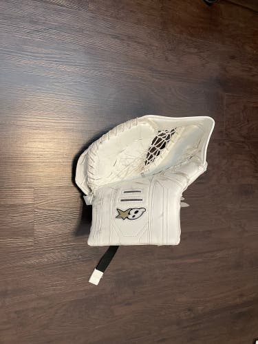 Used Senior Brian's Full Right Optik X3 Goalie Glove