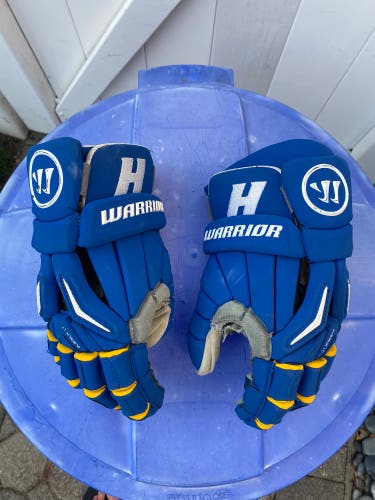 Hofstra Warrior Burn Pro Lacrosse Gloves