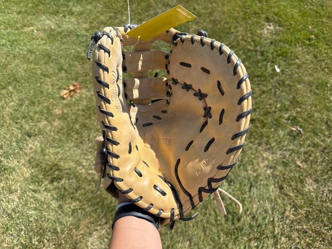 Used First Base 13" Gold Glove Elite Baseball Glove