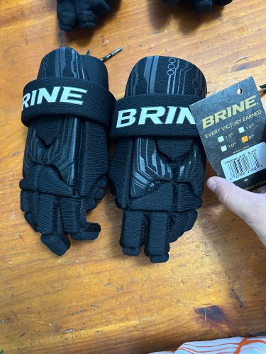 Brine lacrosse gloves size 8 new