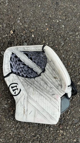 Warrior Ritual G6 E+ Regular goalie glove trapper 75 degree insert