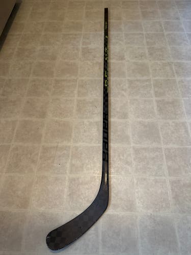 Used Senior Bauer Right Handed P92 Ag5nt Hockey Stick