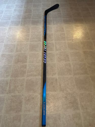 Used Senior Bauer Right Handed P28 Nexus Sync Hockey Stick