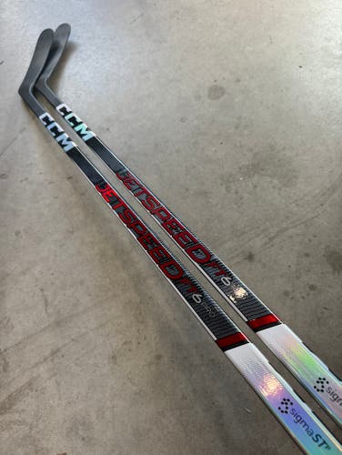 2 PACK NCAA 85 Flex P29M New Senior CCM Right Handed Pro Stock Jetspeed FT6 Pro Hockey Stick