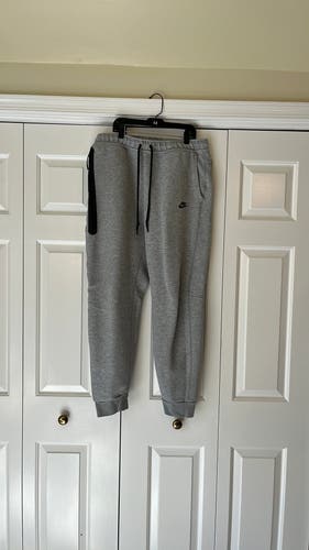 Men's XL Nike joggers - EUC