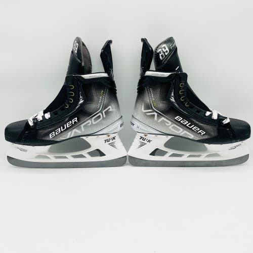 New Bauer Vapor Hyperlite Hockey Skates-8 1/2 D/A-280-LS Pulse TI