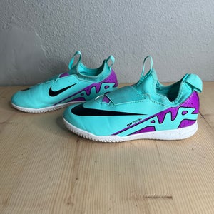 Blue Used Youth Women's Nike Air Zoom Shoes 2.5Y