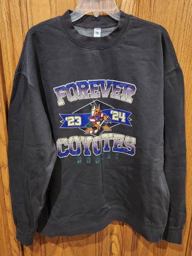 Arizona Coyotes X Common Hype Forever Coyotes Sweatshirt Size Large NWT