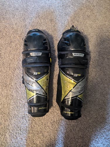 Used Senior Bauer Supreme 3S 14" Shin Pads