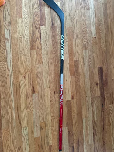 Intermediate Bauer Left Hand P92 Pro Stock Red Vapor Hyperlite Hockey Stick