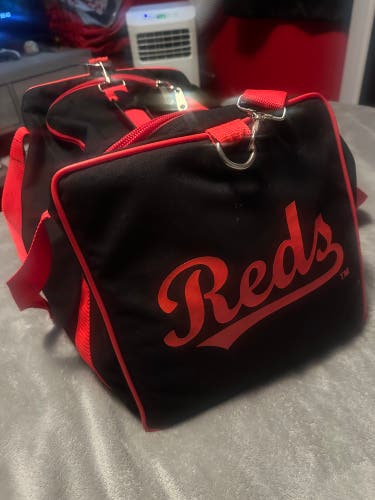 cincinnati reds bag