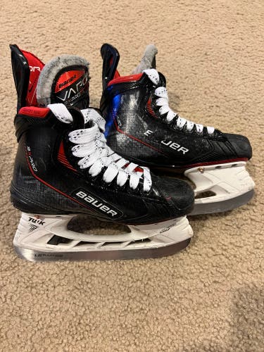 Used Bauer Vapor 3X Pro Hockey Skates Regular Width Size 2