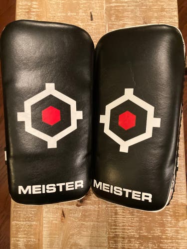 Meister XP2 Professional MMA Curved Thai Pads - Pair