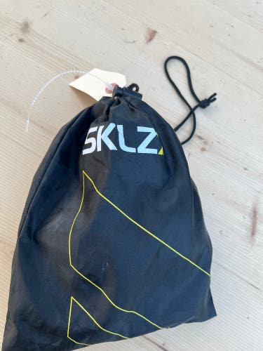 Used SKLZ Zip N Hit Hitting Trainer