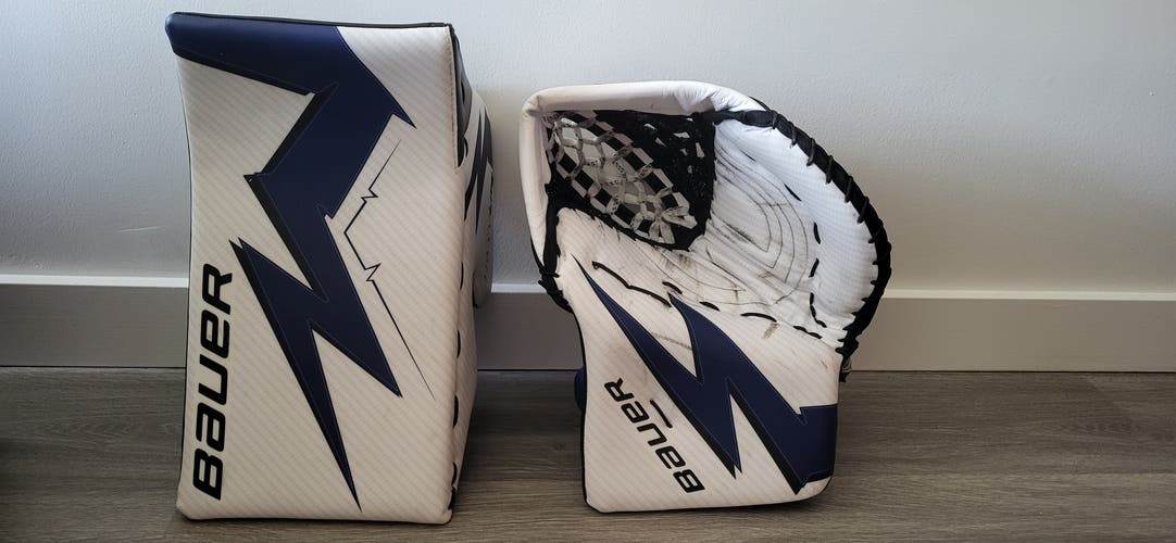 Bauer Hyperlite Glove and Blocker – Senior Size