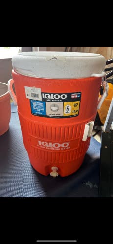 Sports water jug igloo 5 gallon water jug