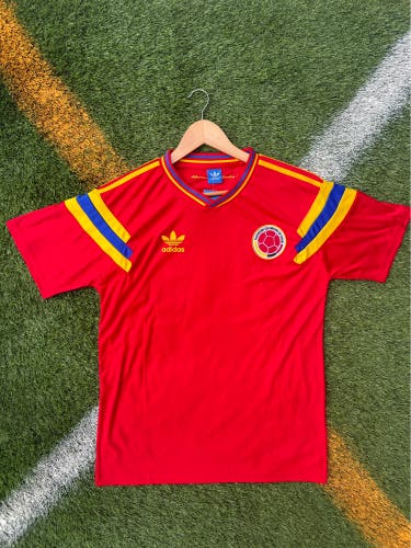 Colombia 1990 Away - Valderrama - Retro Soccer Jersey