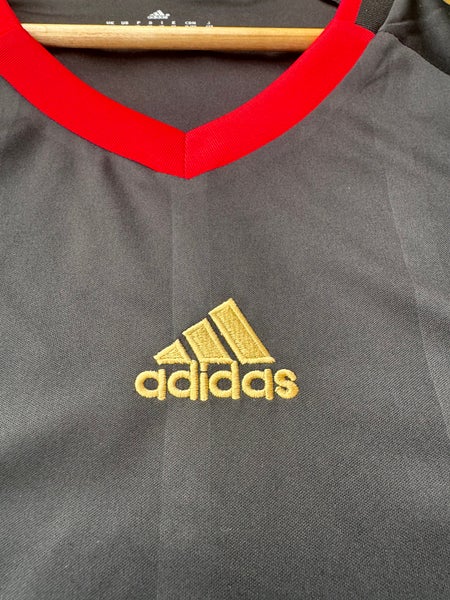 Germany 2010 Away - Özil - Retro Soccer Jersey
