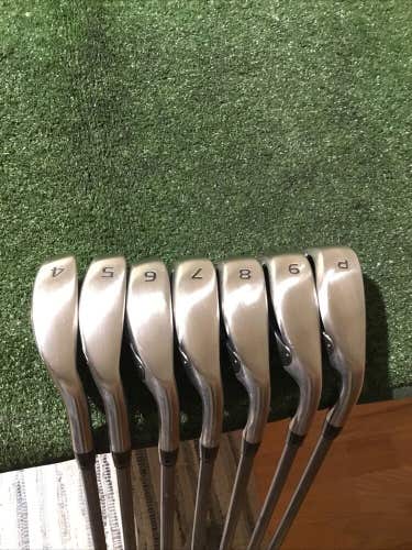 Nike Ladies Slingshot Irons Set 4-PW) UST Graphite Shafts