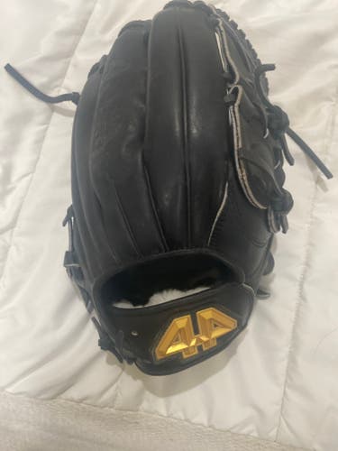 New 2023 44 Pro Right Hand Throw Pitcher's Signature Series Baseball Glove 12"