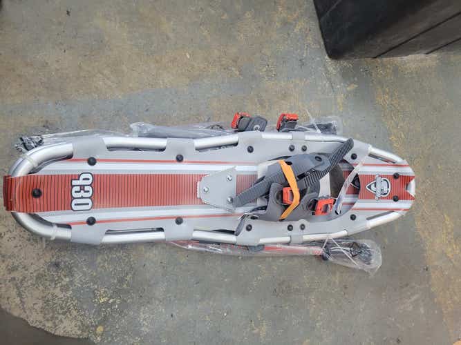 Used Sherpa 30" Snowshoes