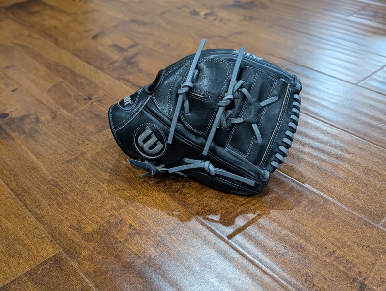 Wilson A1K B2 Baseball Glove 11.75"
