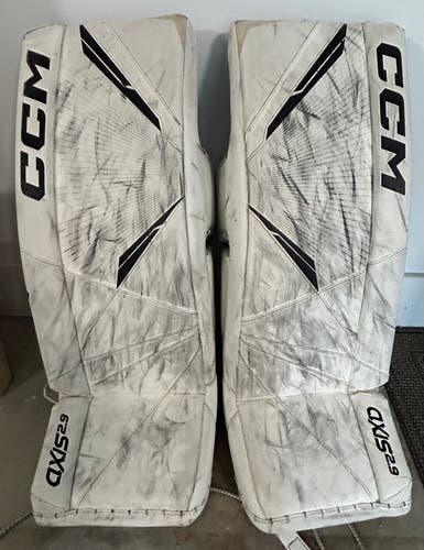 30" CCM Axis 2.9 Goalie Leg Pads