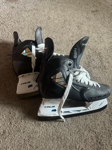 True Hockey Skates