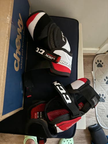 Used Junior Medium CCM Jetspeed ft4 Elbow Pads