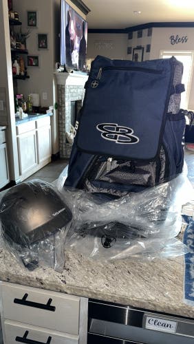 Boombah bat bag and helmet