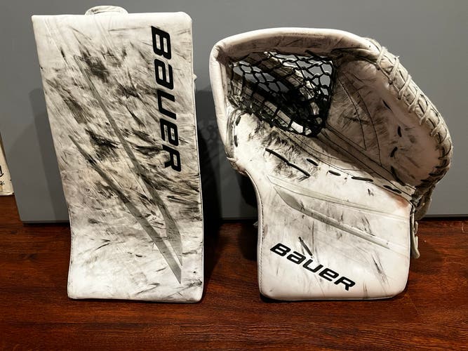 Used  Bauer Regular Hyperlite 2