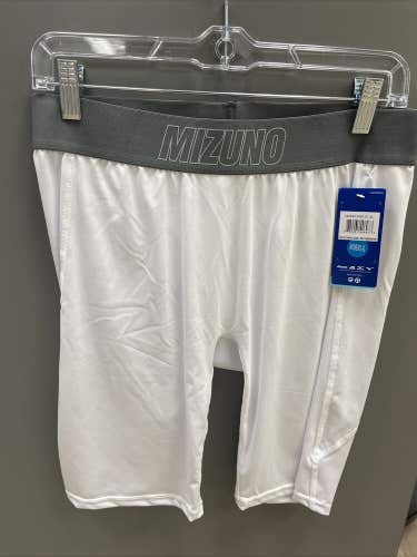 Mizuno WOMEN’S COMPRESSION SLIDING SHORT - New with Tags - XL