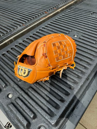 Wilson Custom Japanese Staff baseball glove