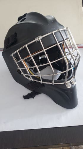 Senior Large Flat Black Axis Pro CCM Goalie Mask