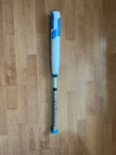 Used 2023 DeMarini CF Bat (-11) Composite 18 oz 29"