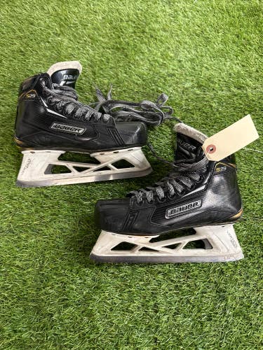 Used Intermediate Bauer Supreme S29 Hockey Goalie Skates Regular Width Size 4