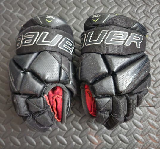 Used Bauer Vapor X2.9 Junior Gloves - size 10"