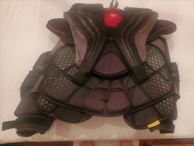 Used Small Bauer Vapor X2.9 Goalie Chest Protector