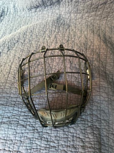 CCM FM 680 Medium cage