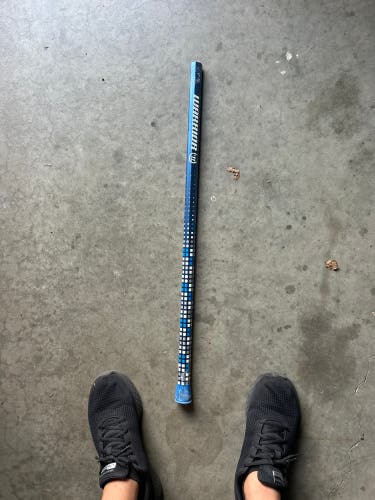 Warrior lacrosse shaft