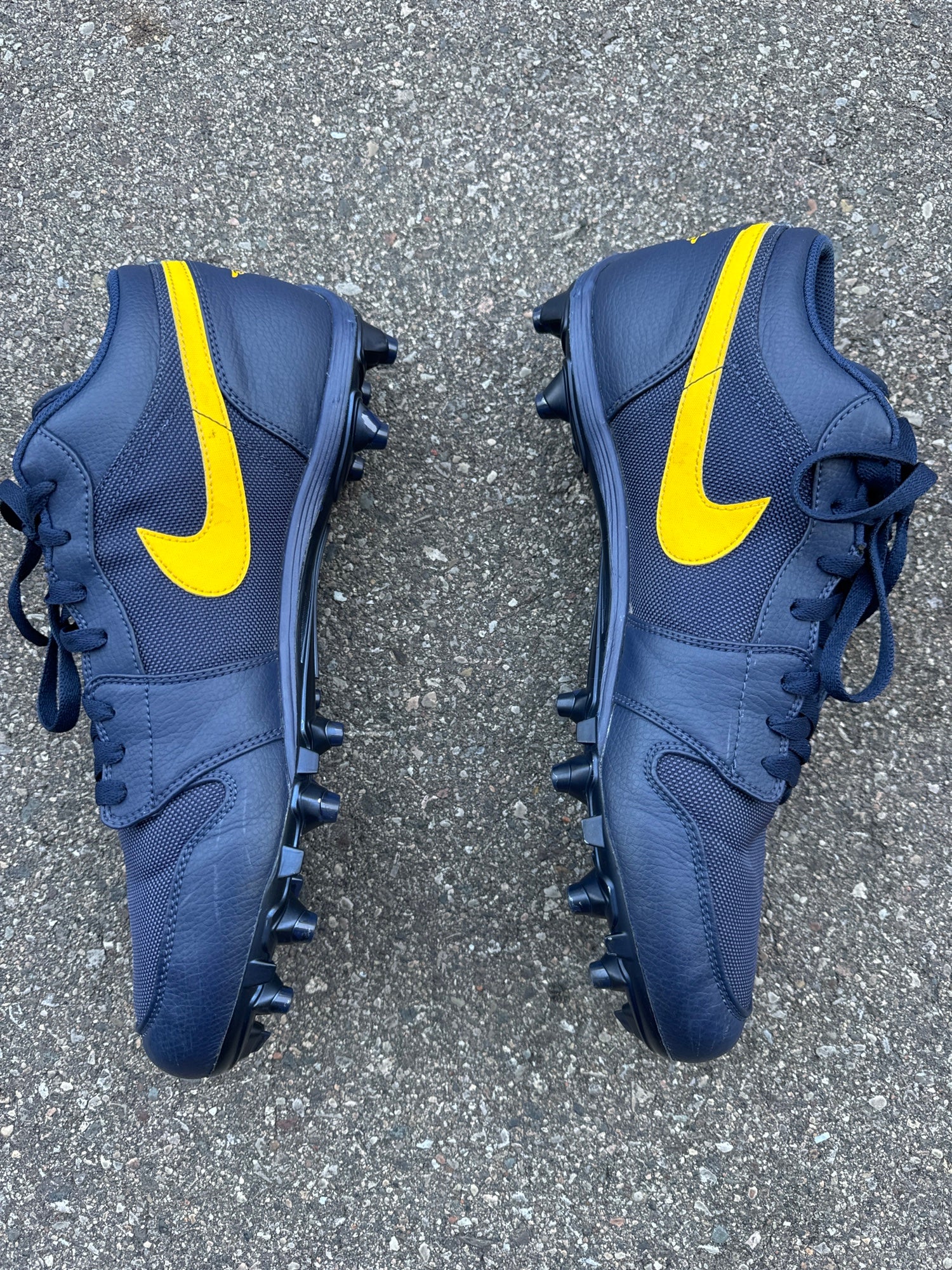 michigan jordan 1 cleats