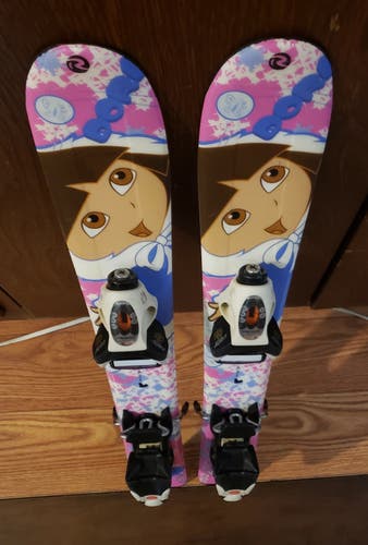 67cm Kids Skis ROSSIGNOL DORA THE EXPLORER with ROSSIGNOL COMP KIDS 2.5 Bindings *USED* CLEAN