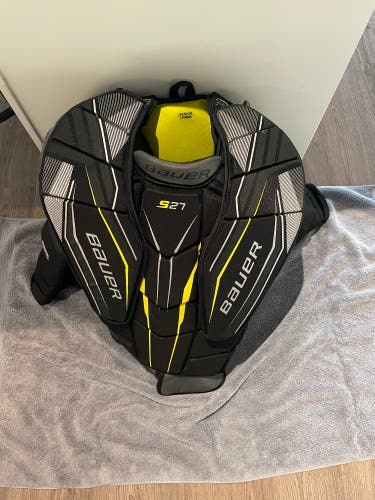 Used Large Bauer Supreme S27 Goalie Chest Protector