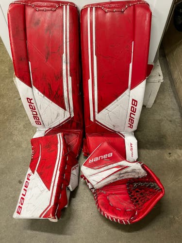 Used  Bauer Regular M5 Pro Goalie Full Set