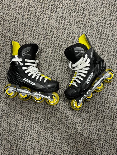 USED ONCE Bauer RS size 8 roller hockey skate